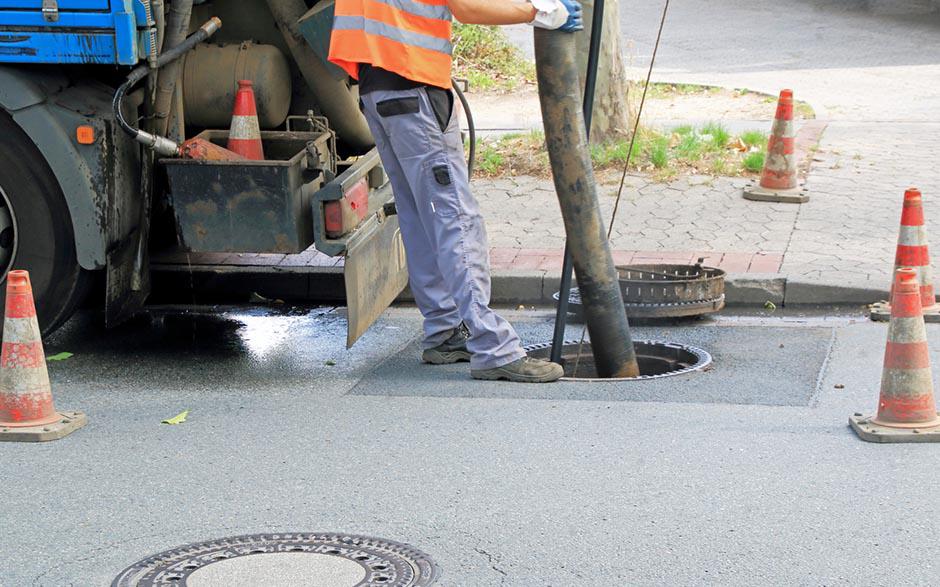 comment déboucher wc facilement Paris